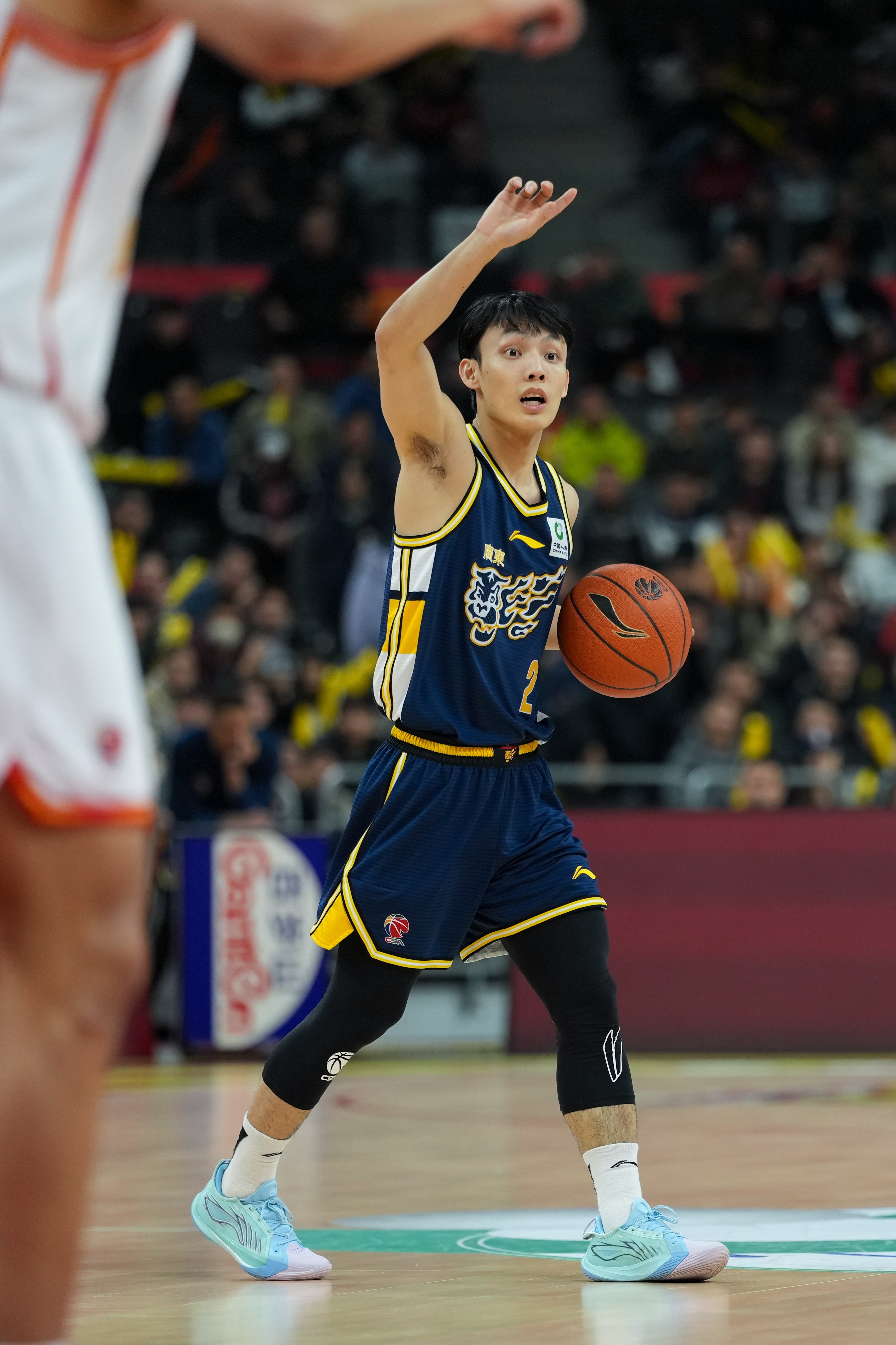 yy易游app从菲尼克斯太阳远射贴柱备战足总杯到窗口期深圳男篮临场应变，风云突变皇家马德里集结日官宣签约的简单介绍